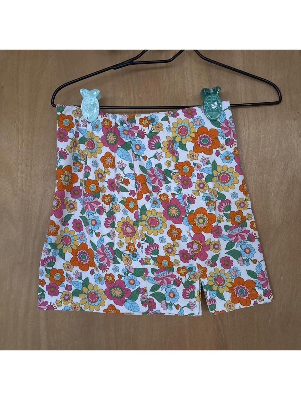 Love on a Hanger Retro Floral Mini Skirt Size 3
